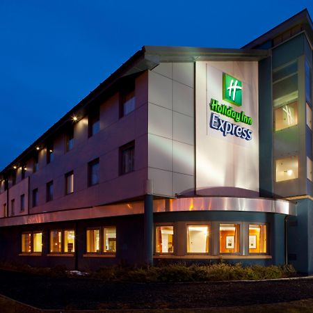 Holiday Inn Express Dunfermline By Ihg Bagian luar foto